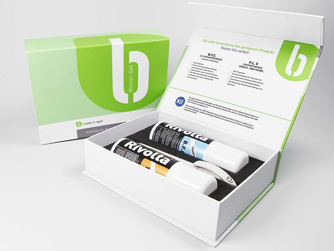 verpackung box mit produkt gestaltet
