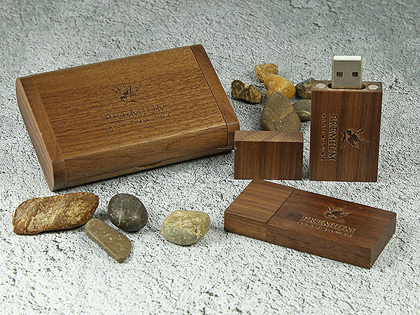 USB Stick Holz Geschenkschatulle dunkel