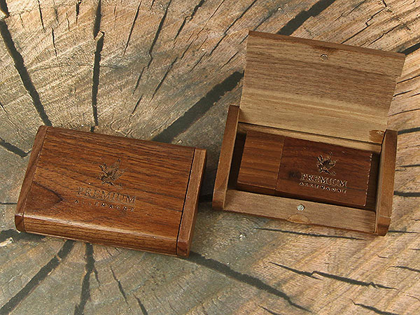 USB Stick Holz Geschenkschatulle dunkel