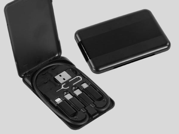 Adapter Set SlimFit – Vielseitige Lade- und Datenlösungen kompakt