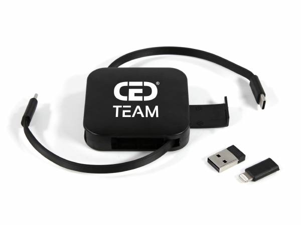 USB-Adapter-Set in schwarzem Design mit Logo-Bereich, ideal für mobile Geräte und vielseitige Datenübertragung.