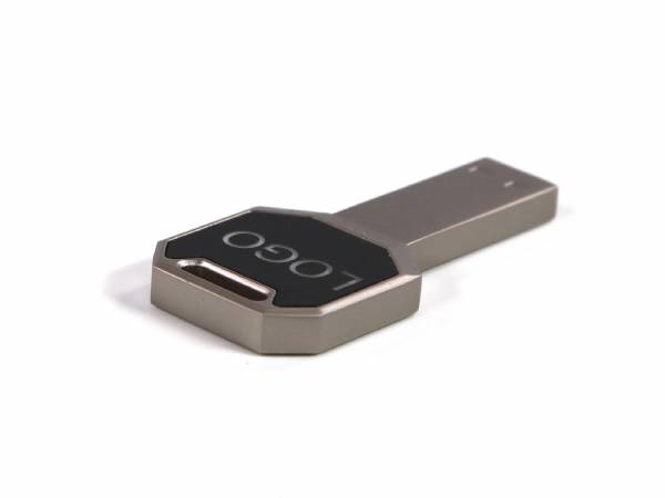 USB-Stick in elegantem Design mit individuellem Logo-Bereich für personalisierte Werbung und praktische Datenspeicherung.