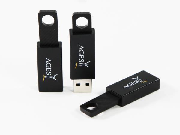 USB-Stick im eleganten Schwarz mit Platz für individuelles Logo, ideal für Werbung und Promotion.