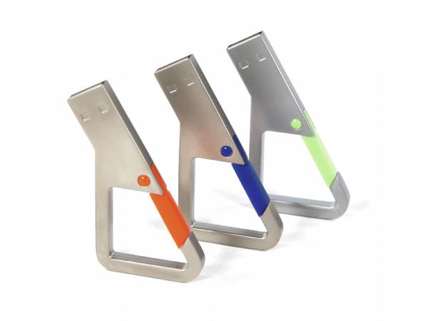 USB-Stick in modernem Design mit verschiedenen Farben und Platz für individuelles Branding. Ideal für Werbezwecke.