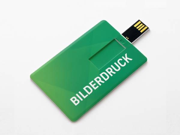 USB-Stick im Kreditkartenformat mit grünem Design und der Aufschrift „BILDERDRUCK“ für individuelle Werbezwecke.