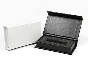 geschenkbox klappbox fuer usb sticks bedrucken werbegeschenk