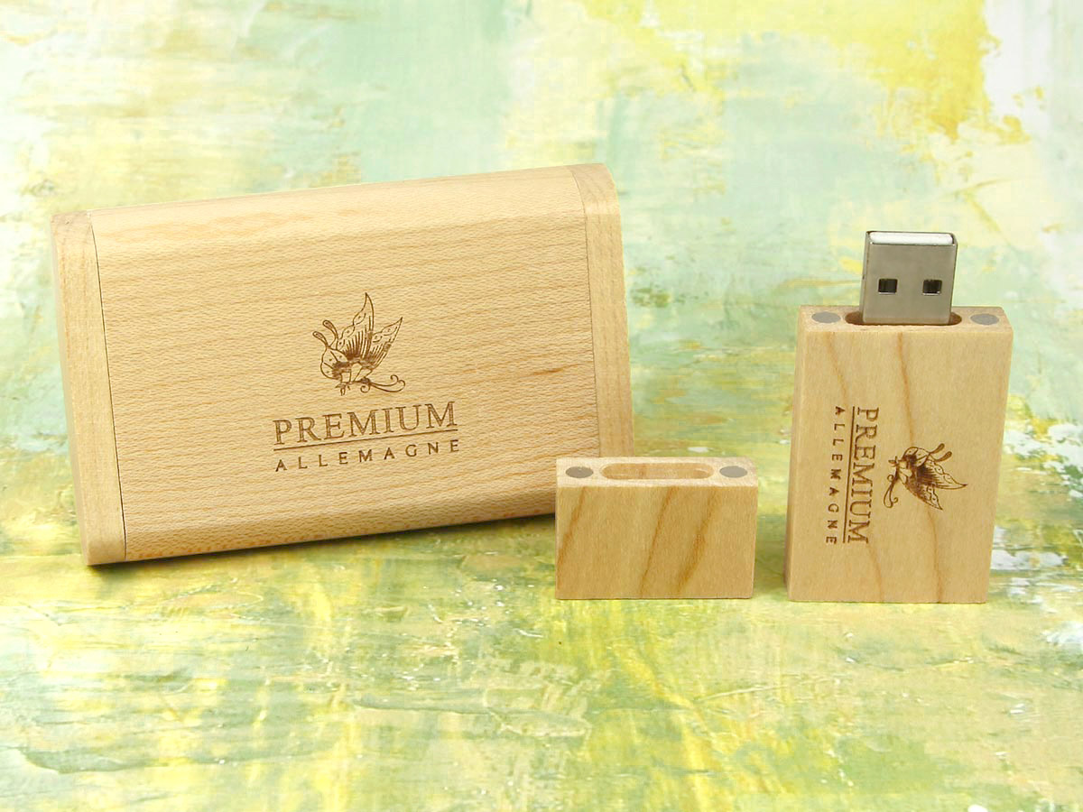 USB Stick Holz Geschenkschatulle hell