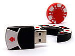 USB-Stick im Casino-Design mit Würfel-Motiv und Platz für individuelles Branding. Ideal für Werbezwecke.