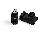 USB-Stick im Kameradesign mit abnehmbarer Linse, ideal für kreative Werbeaktionen und personalisierbare Logos.