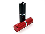 USB-Stick in Lippenstift-Form in Rot und Schwarz, ideal für individuelles Branding und Werbezwecke.