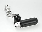 USB-Stick im schwarzen Gehäuse mit Schlüsselanhänger und Platz für individuelles Logo-Design. Ideal für Werbezwecke.