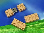 USB-Stick im LEGO-Design aus nachhaltigem Material mit individuellem Branding für kreative Werbeaktionen.