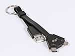 USB-Ladekabel mit Schlüsselring und drei verschiedenen Anschlüssen für flexible Nutzung und individuelle Werbeanpassung.