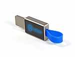 USB-Stick mit schickem Gehäuse, blauer Schlaufe und individualisierbarem LED-Logo-Bereich für kreative Werbung.