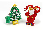 USB-Stick in Form eines Weihnachtsbaums und Santa Claus, ideal als Geschenk oder Werbeartikel für die Feiertage.