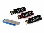 USB-Sticks in verschiedenen Farben mit Platz für individuelle Logo-Drucke und praktischem Design.