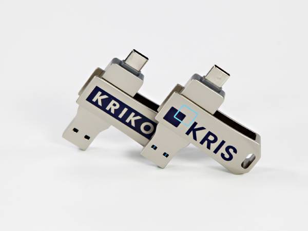 Doppel-USB-C-Stick mit individuellem Logo-Bereich und praktischer OTG-Funktion für universellen Datenaustausch.