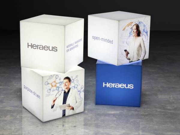 heräus led cubes logo