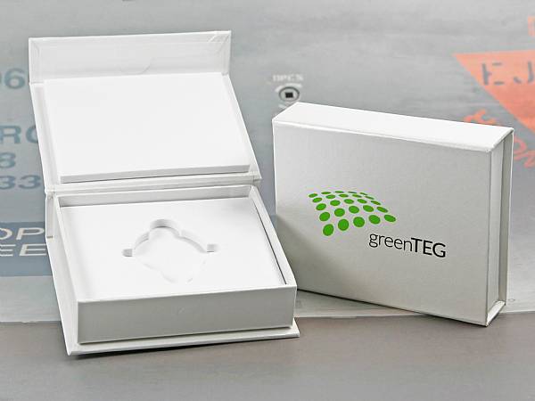 klappbox weiss logo green teg verpackung