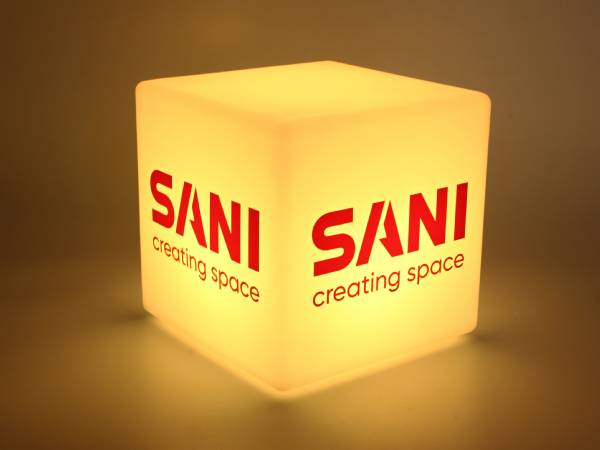 led leuchtwuerfel werbung logo messen freizeit kreativ leuchte sani