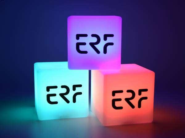 led leuchtwuerfel werbung logo messen freizeit kreativ leuchte