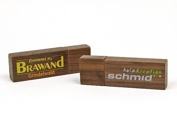 usb stick holz dunkel eckig natur logo farbig