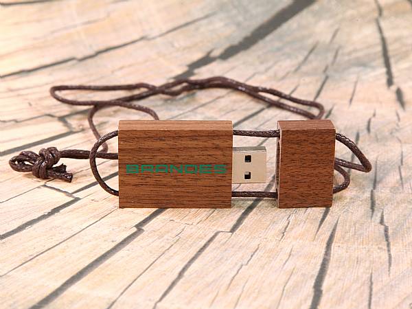 usb stick holz textilkordel dunkelbraun natur logo digitaldruck