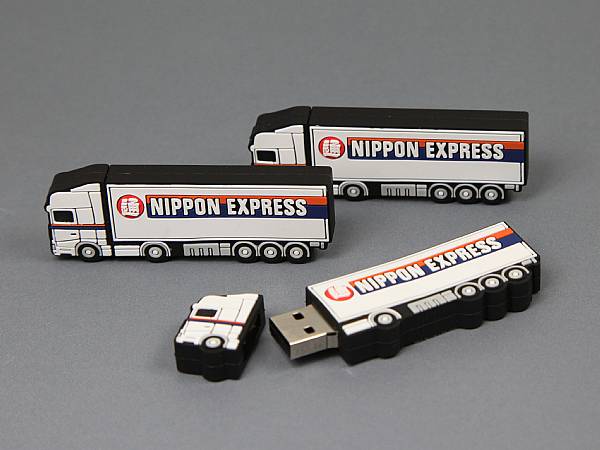 usb stick lkw fuhrpark transport logistik strasse