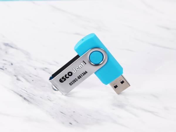usb swivel mit aufdruck in cyan
