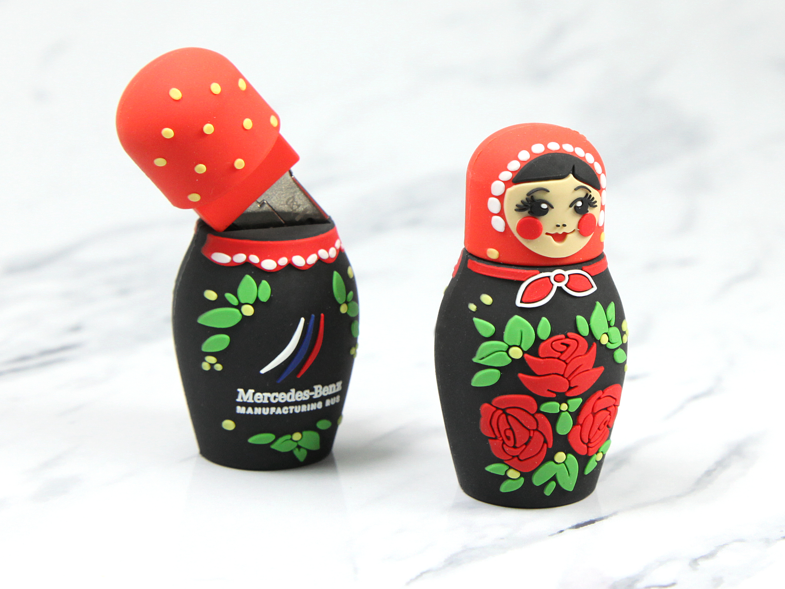 Creative USB Stick Custom Matrjoschka Logo Mercedes Russland.JPG