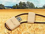 usb stick holz gravur schnur umhängeschnur logo