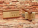 usb stick holz öko natur drehbar swing logo werbung