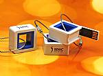 usb stick wuerfel quadratisch block farben logo