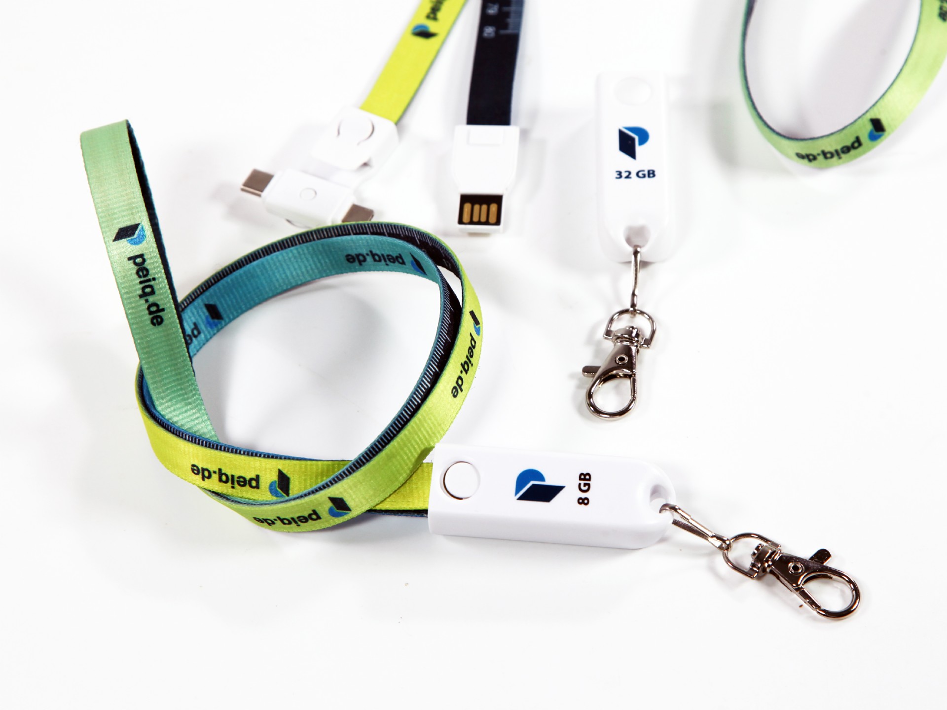 4 in 1 lanyard zum laden und datenspeichern usb c