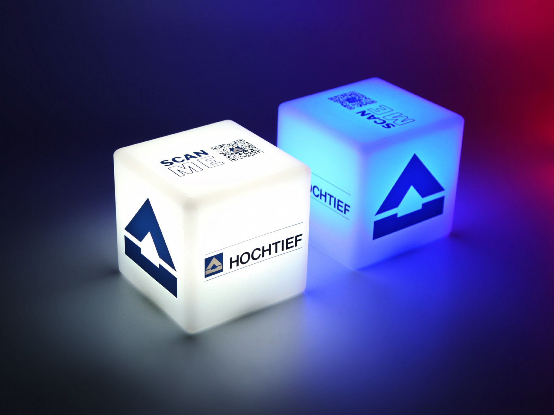 hochtief leuchtwuerfel led cube mit logo