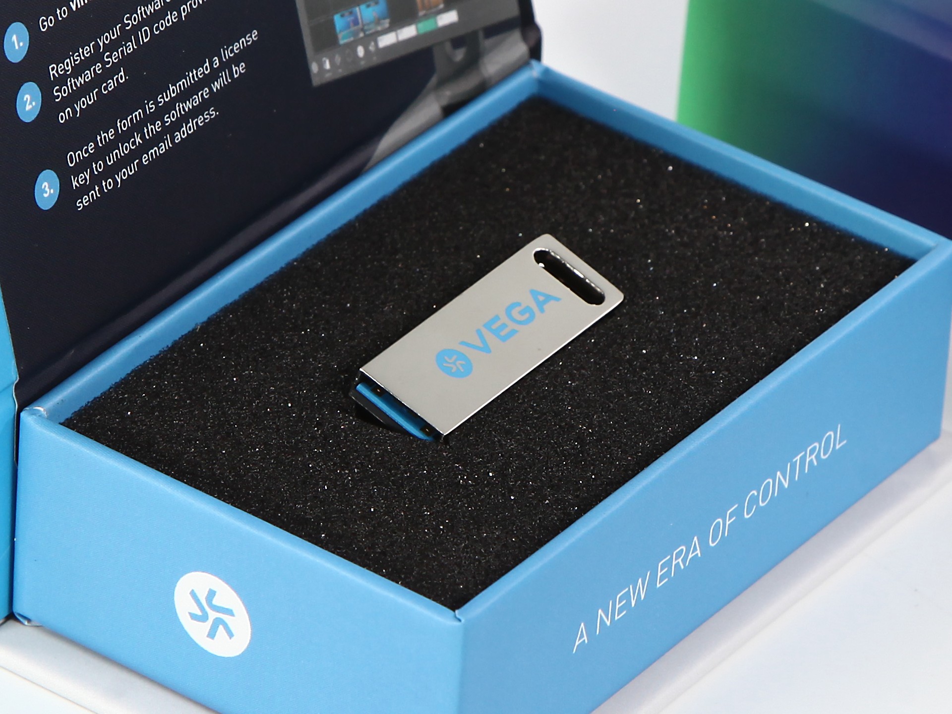 mini highspeed usb stick mit vega logo