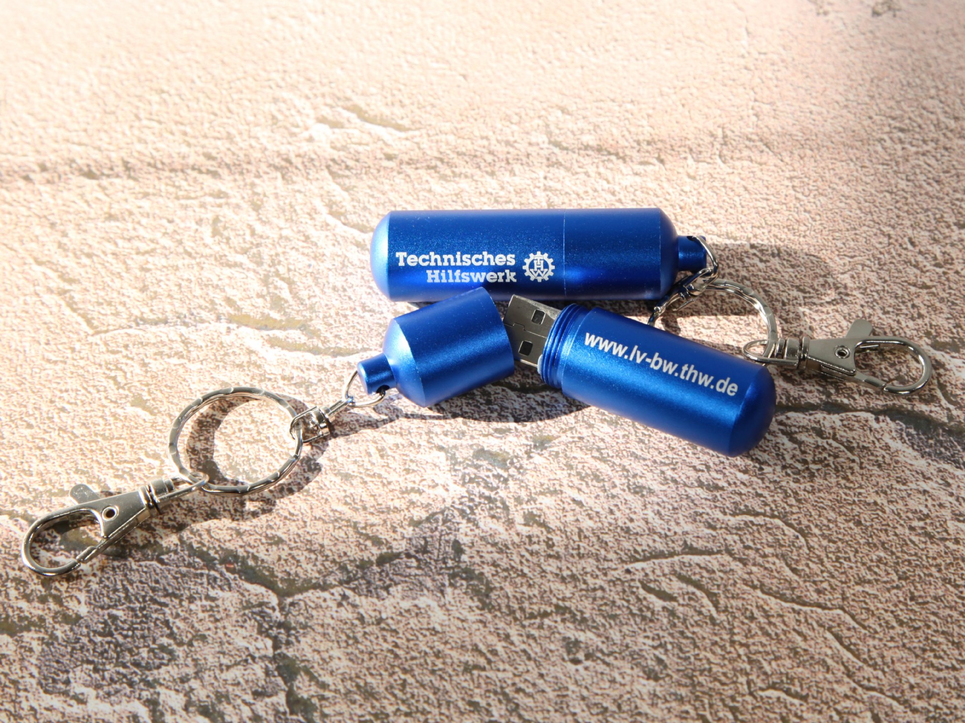 thw usb stick aluminium hülse gasflaschenform