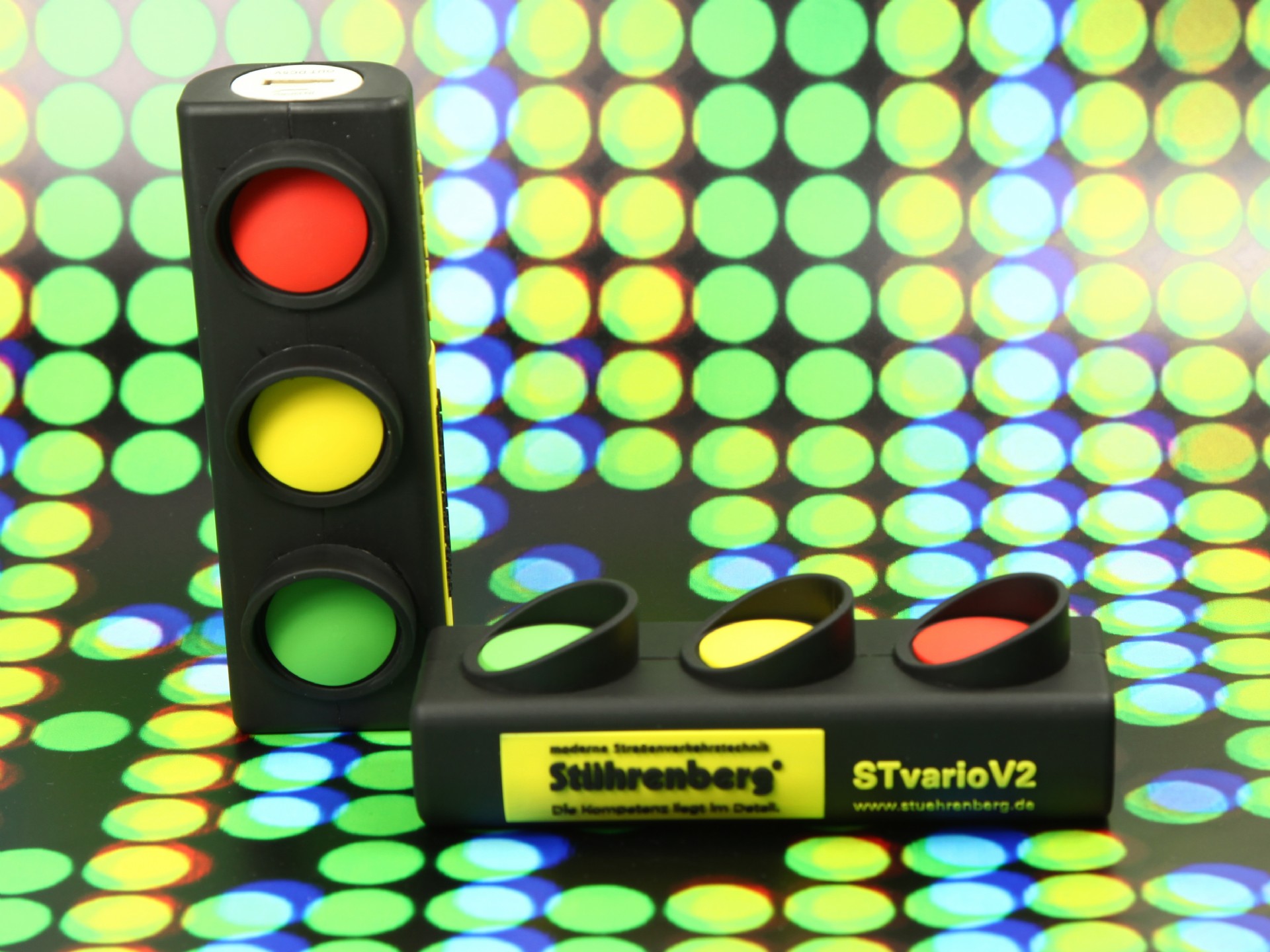 usb stick ampel verkehr strasse rot gelb gruen logo