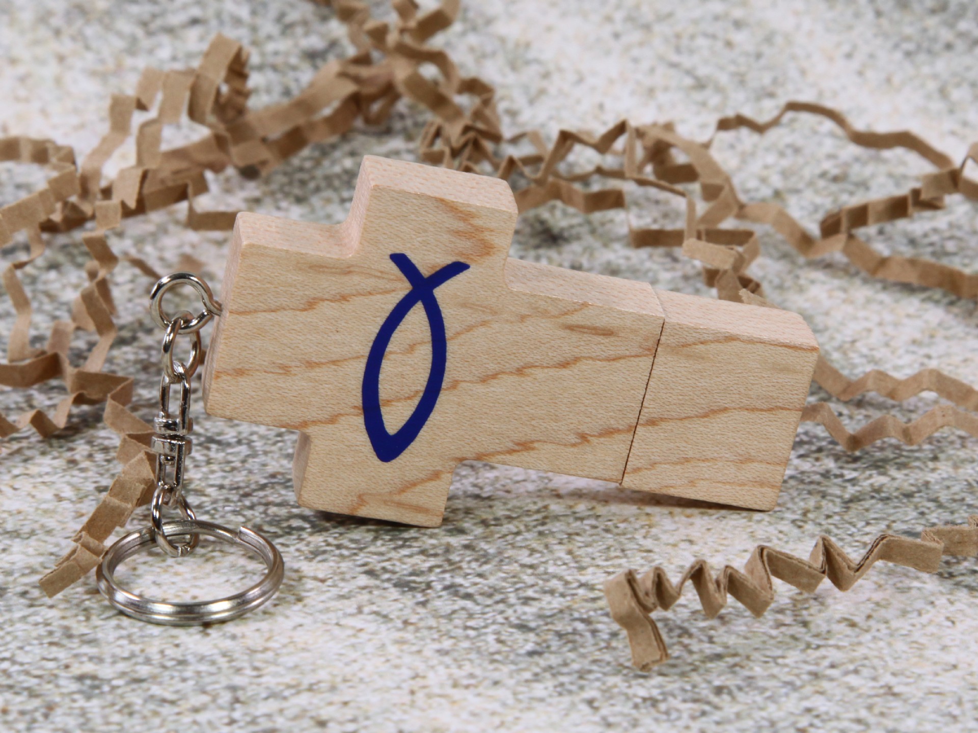 usb stick holzkreuz kreuz holz religion kirche